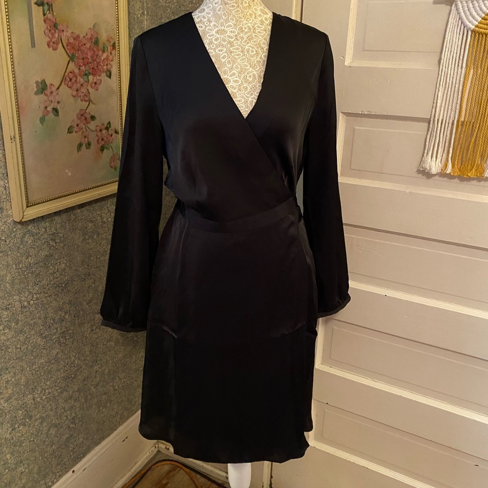 Amour Vert NWT Elegant Black satin wrap midi dress sz Small recycled material